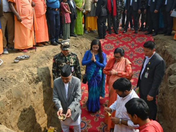 राष्ट्रपतिले गरे देवघाटमा ज्येष्ठ नागरिक भवनको शिलान्यास