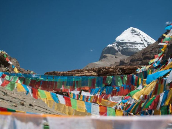 हुम्लाको हिल्सा नाका हुँदै मानसरोवर कैलाश दर्शन गर्ने तीर्थयात्री बढ्दो