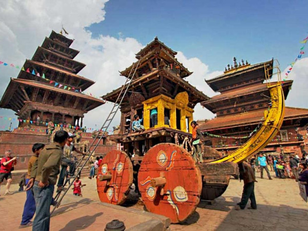 आज देखि भक्तपुरमा बिस्केट जात्रा सुरु 