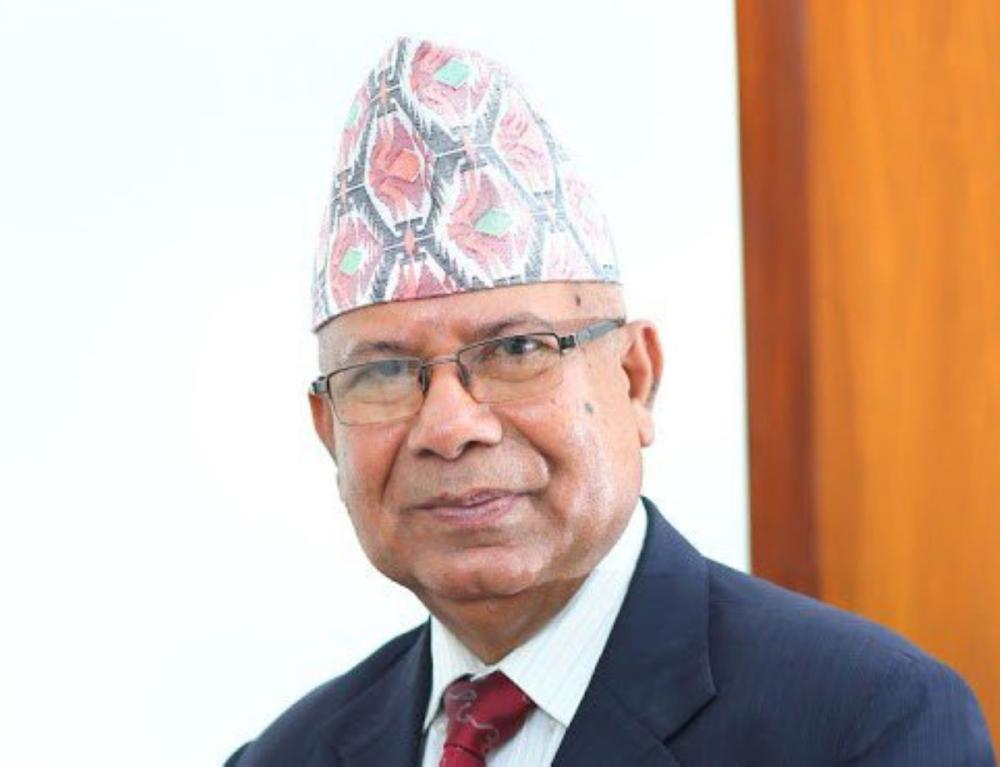 दलाल  पुँजीवादीहरु हावी हुँदा संविधान कार्यान्वयनमा चुनौती थपियोः पुर्वप्रधानमन्त्रि नेपाल