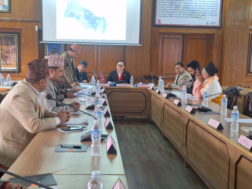 पशुपति क्षेत्रका अवैध संरचना तत्काल हटाउन मन्त्री किराँतीले दिए निर्देशन